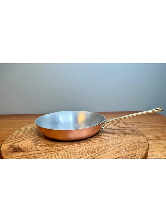 None Other - Vintage Copper  Frying Pan (7.5 diameter) With Brass Handle